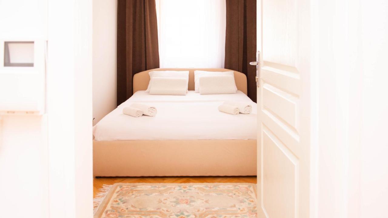Beautiful Duplex In Heart Of Old Town - Free Parking Apartment Sarajevo Exterior photo