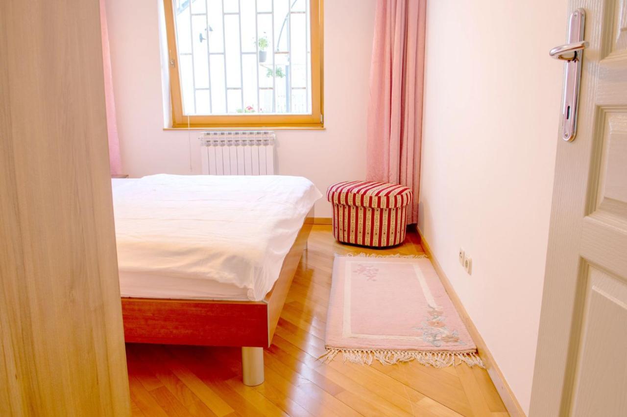 Beautiful Duplex In Heart Of Old Town - Free Parking Apartment Sarajevo Exterior photo